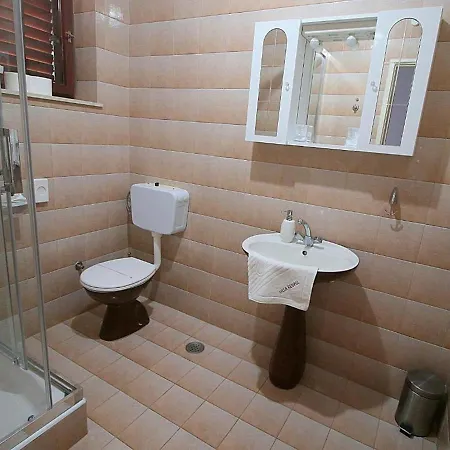 Vila Renipol Adults Only Sutivan