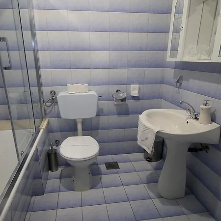 Vila Renipol Adults Only *