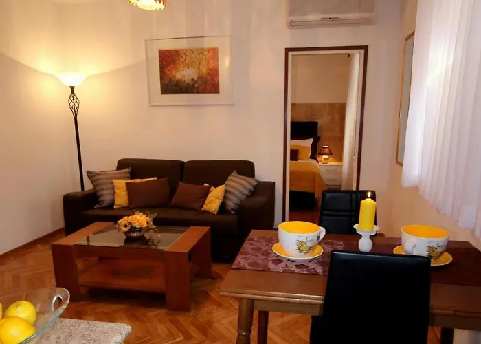 Villa Renipol Adults Only Sutivan