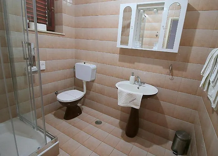 Villa Renipol Adults Only Sutivan