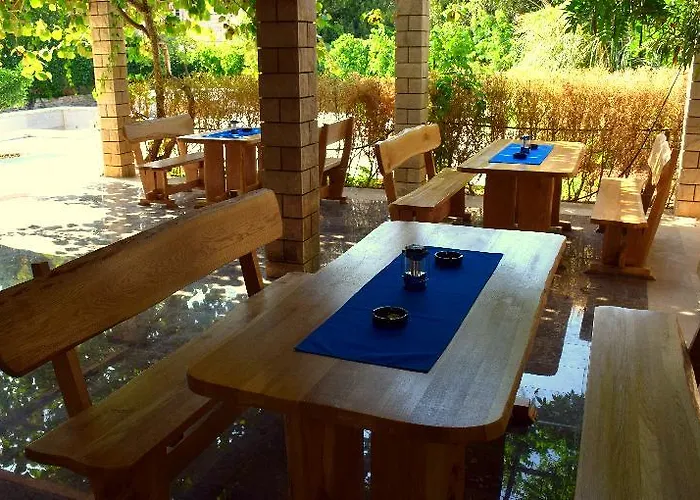 Villa Renipol Adults Only Sutivan